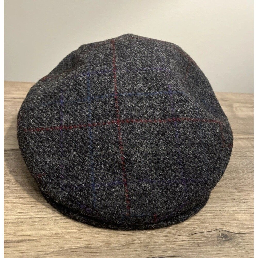 Bailey of Hollywood Tweed Cap Made In Italy Excellent
